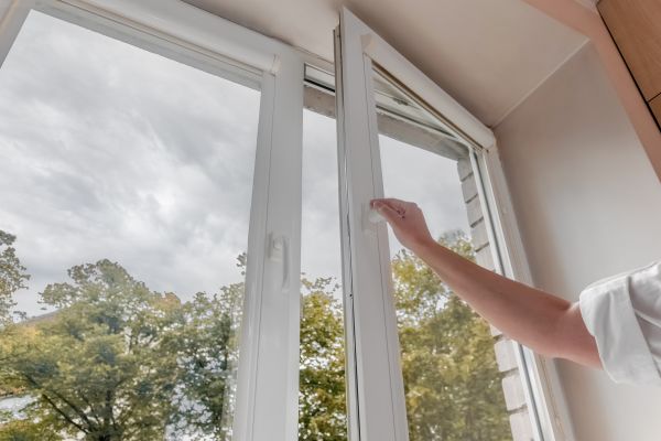 Cost of Vinyl Window Repair in Kansas City