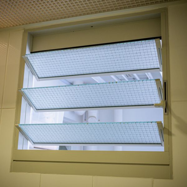 Cost of Slatted Window Repair in Kansas City