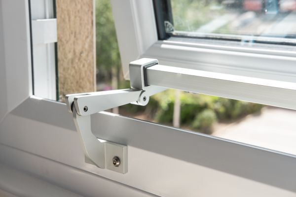 Cost of Hinged Window Repair in Kansas City